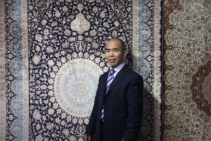 Mr.-Han-The-Emperor-of-handmade-silk-rug