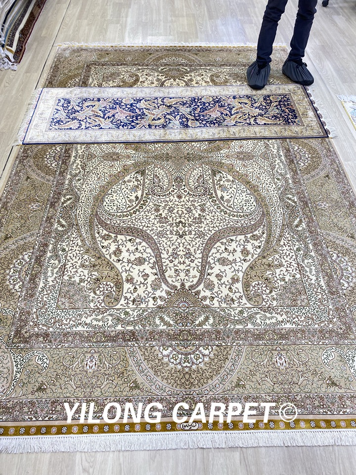 Yilong Carpet 2' x 1' 500 Lines Pure Hand Knotted Silk Tapestry High Density Panada Pattern Chinese Area Carpet Art Decor Rug Decorative Wall Carpet 